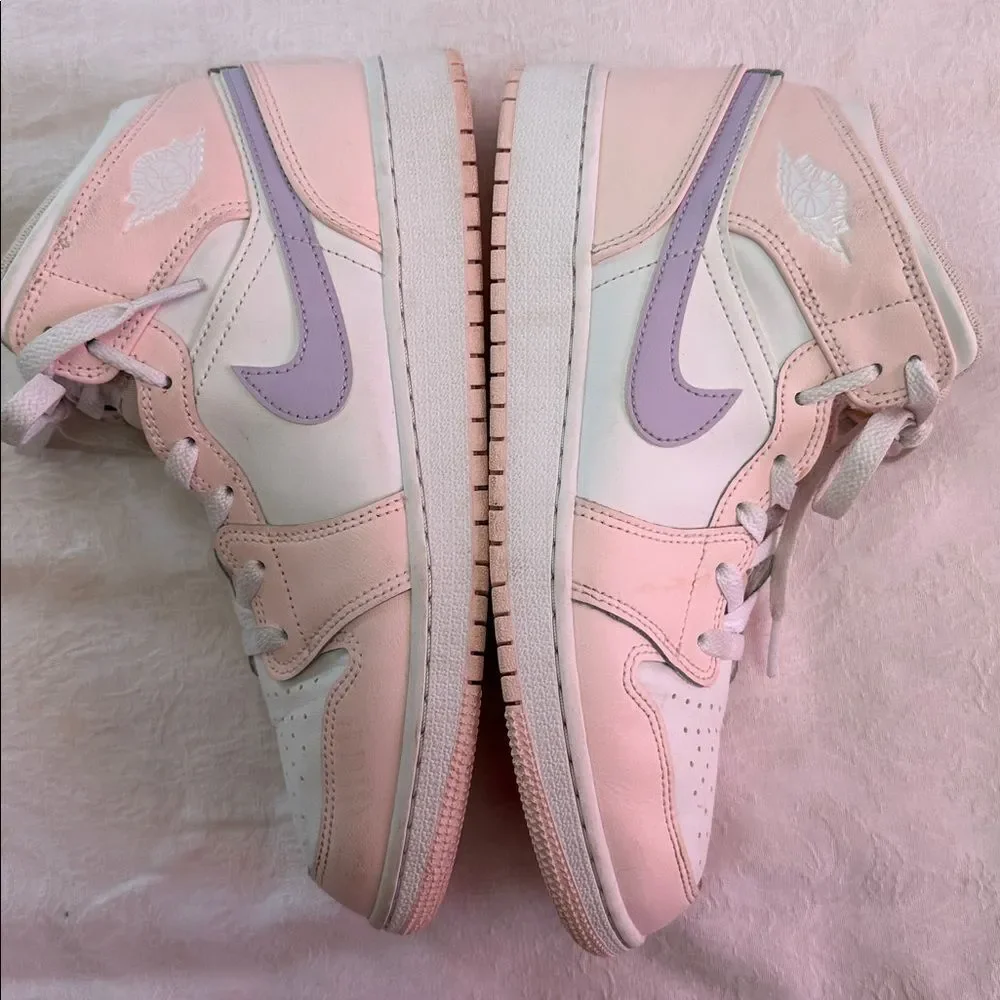 Nike Air Jordan Sneakers 1 Mid GS Pink Wash/Violet Frost/White Size 6.5 Copy